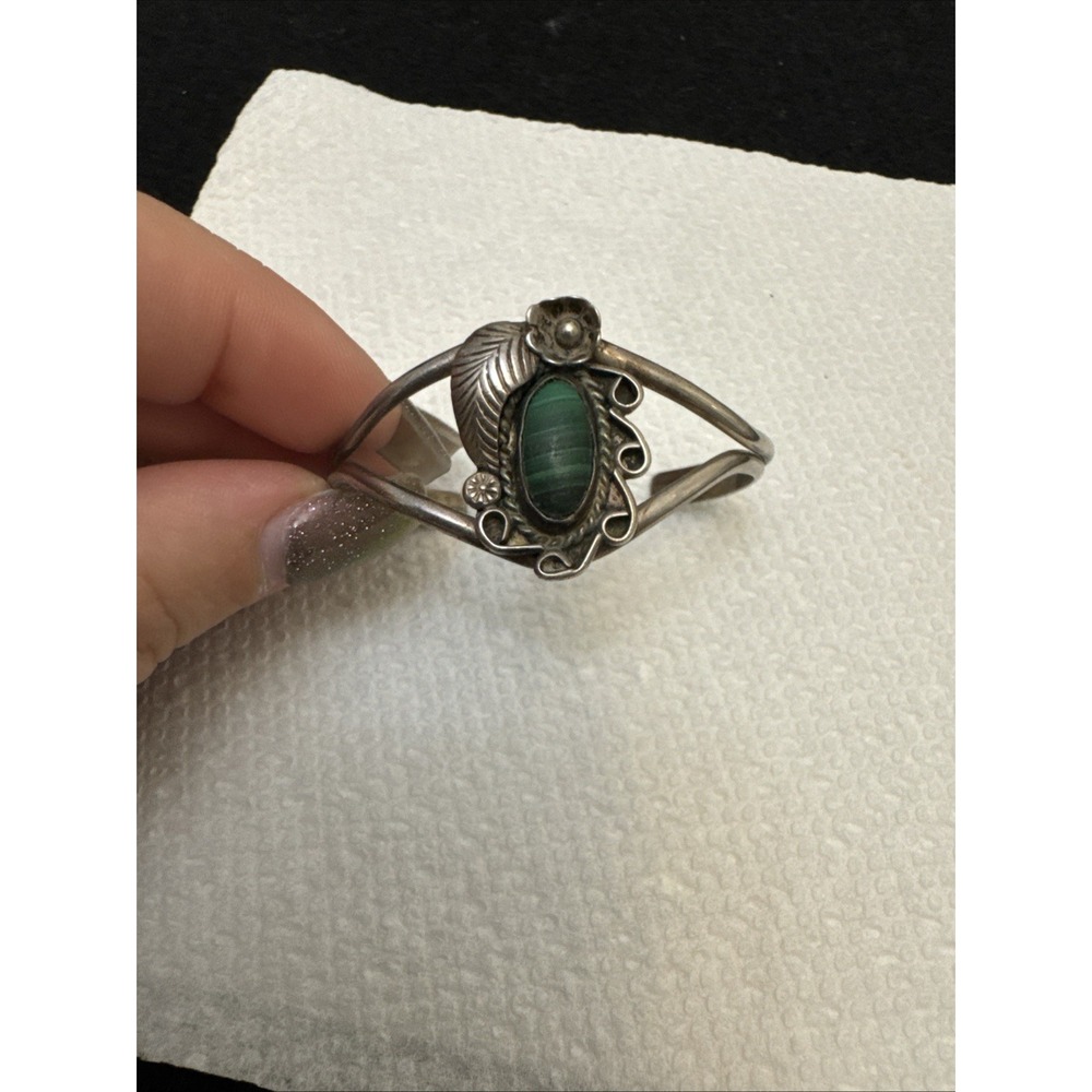 Vintage Native American Navajo Flower Sterling Silver Malachite Cuff Bracelet